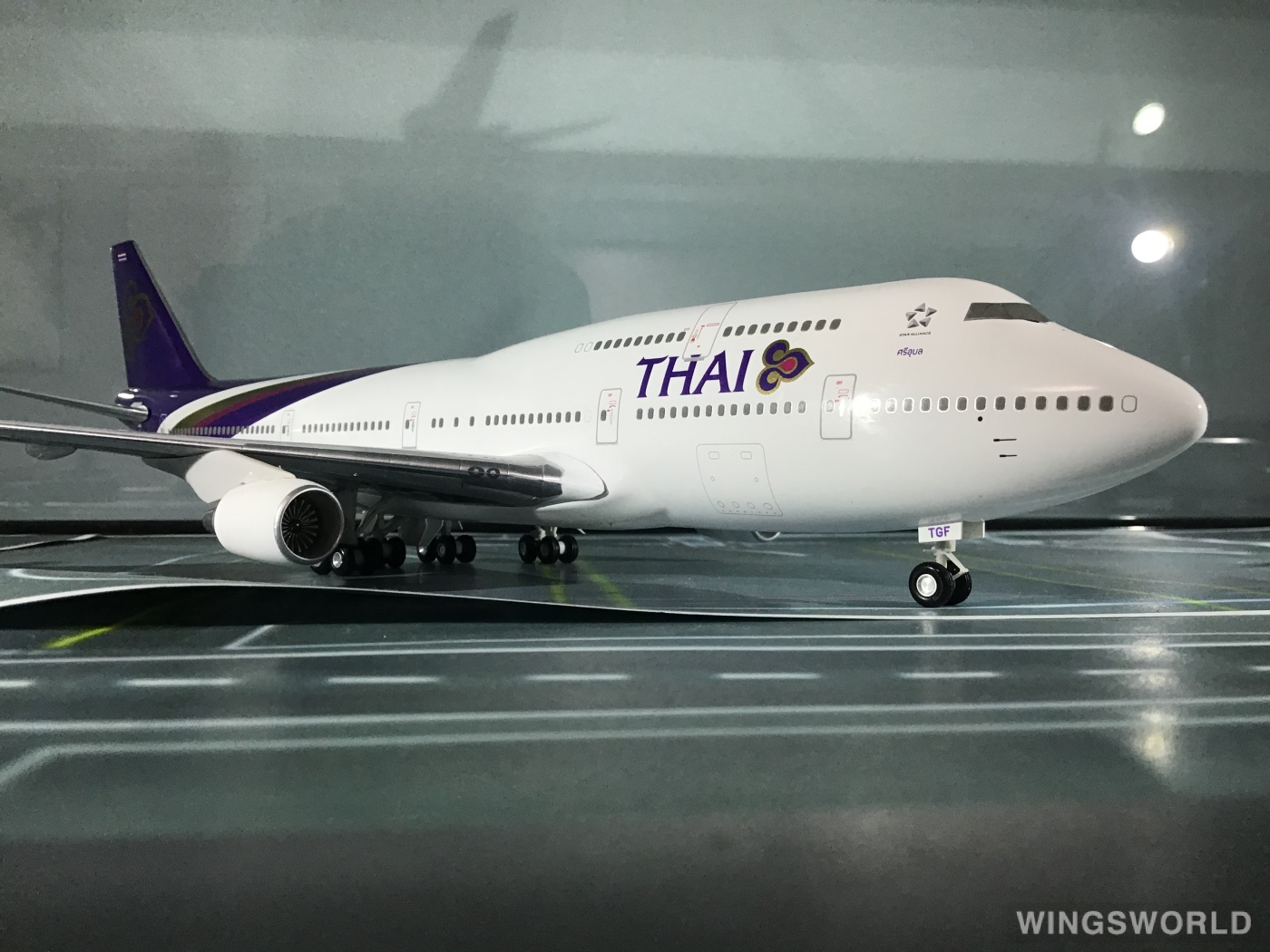 Hogan 1:200 HG2247GR Thai Airways 泰国国际航空 Boeing 747-400 HS-TGF