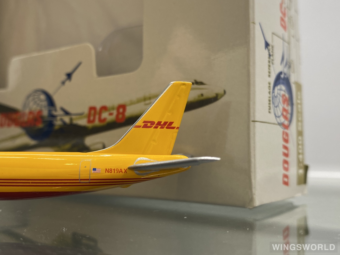 AeroClassics 1:400 AC419747 DHL 敦豪 Douglas DC-8 N819AX