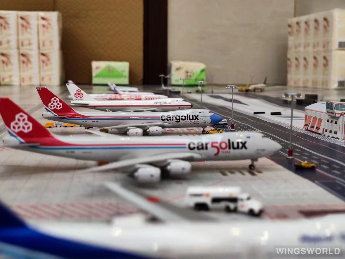 Phoenix 1:400 PH11605 Cargolux 卢森堡货运航空 Boeing 747-8F LX-VCC