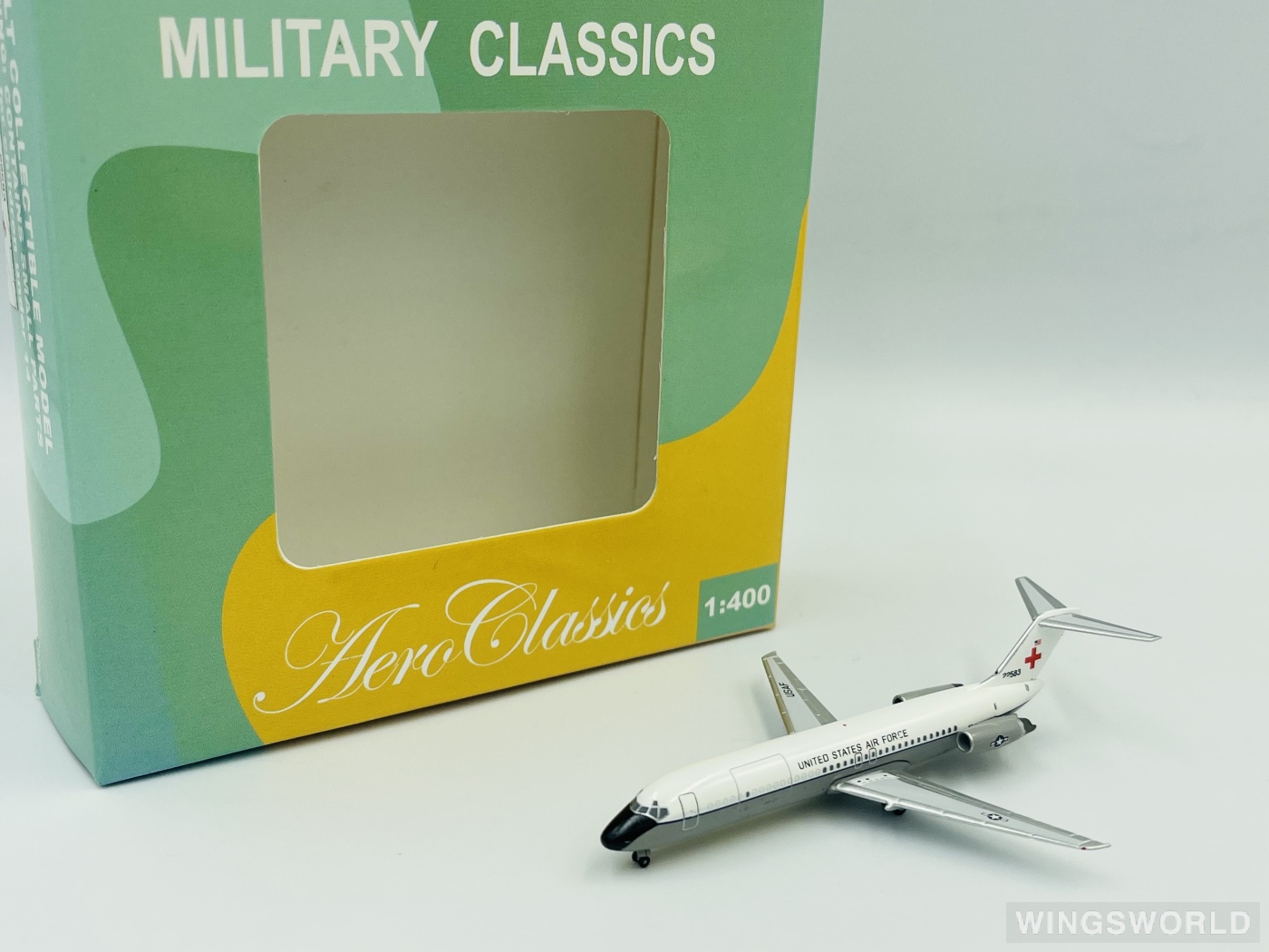 AeroClassics 1:400 AC6722583 USAF 美国空军 McDonnell Douglas DC-9 67-22583