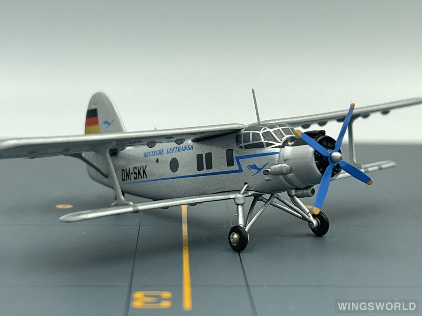Herpa 1:200 553261 Lufthansa 汉莎航空 Antonov An-2 DM-SKK