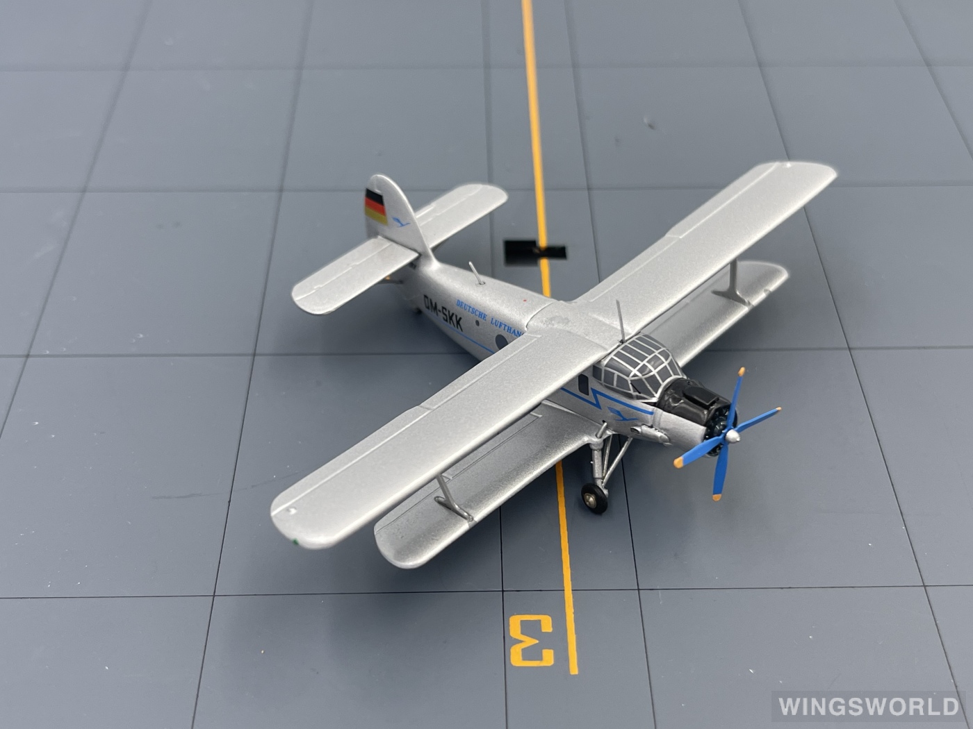 Herpa 1:200 553261 Lufthansa 汉莎航空 Antonov An-2 DM-SKK