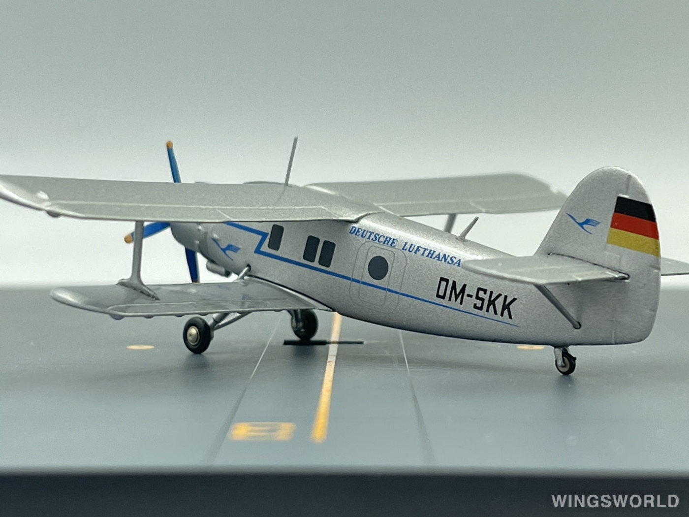 Herpa 1:200 553261 Lufthansa 汉莎航空 Antonov An-2 DM-SKK