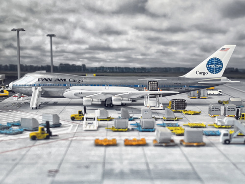 激レア　パンナム　B747 Aeroclassics 1/400 Pan Am Boeing 747-100 Scale 1:400 HX Models 17.66 cm