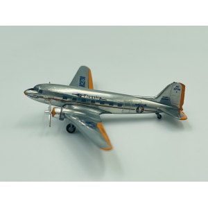 American Airlines 美国航空 Douglas DC-3 NC21798 1940s colors. Named 