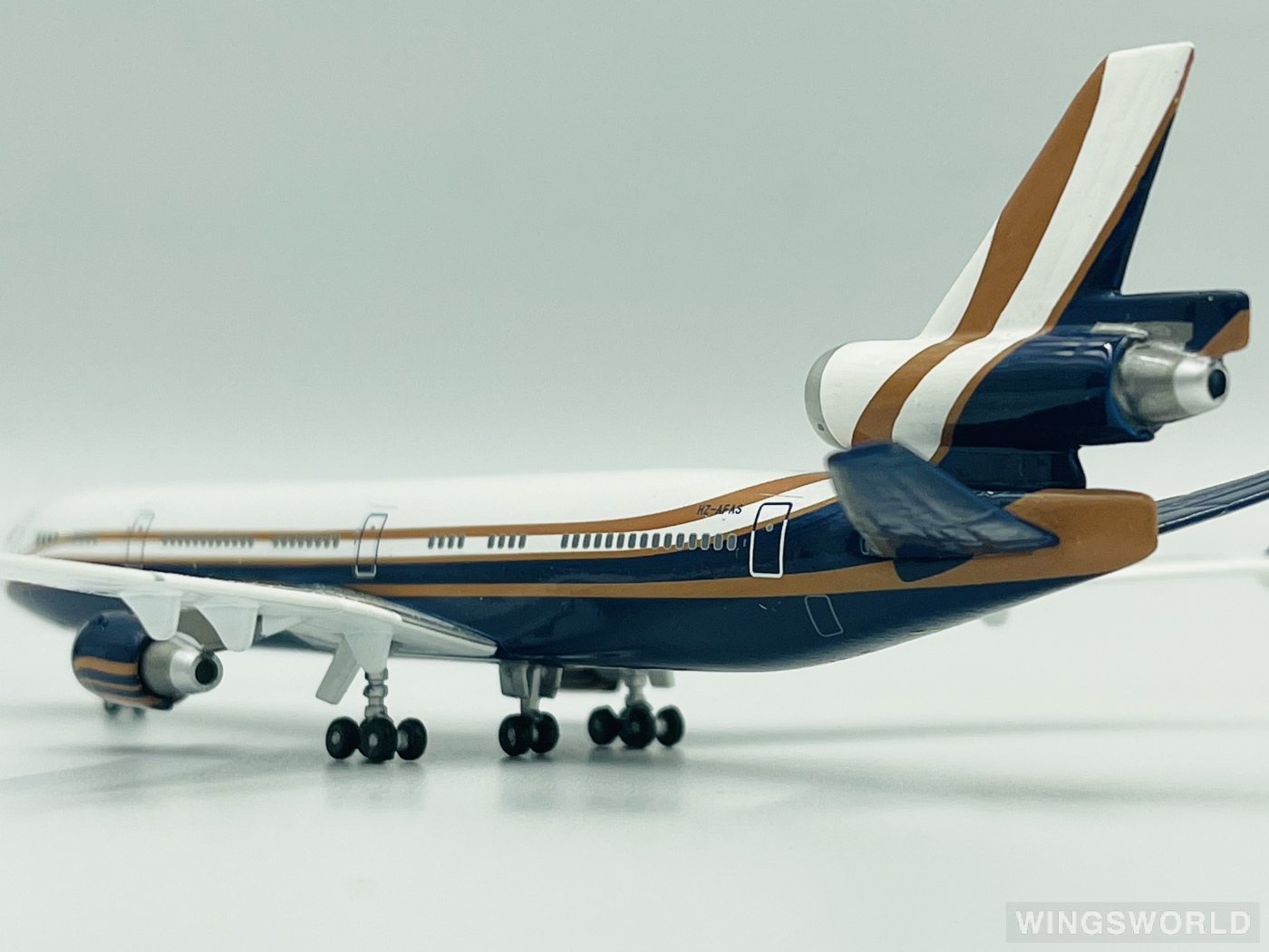 Phoenix 1:400 PH10250 Saudia 沙特阿拉伯航空 McDonnell Douglas MD-11 HZ-AFAS