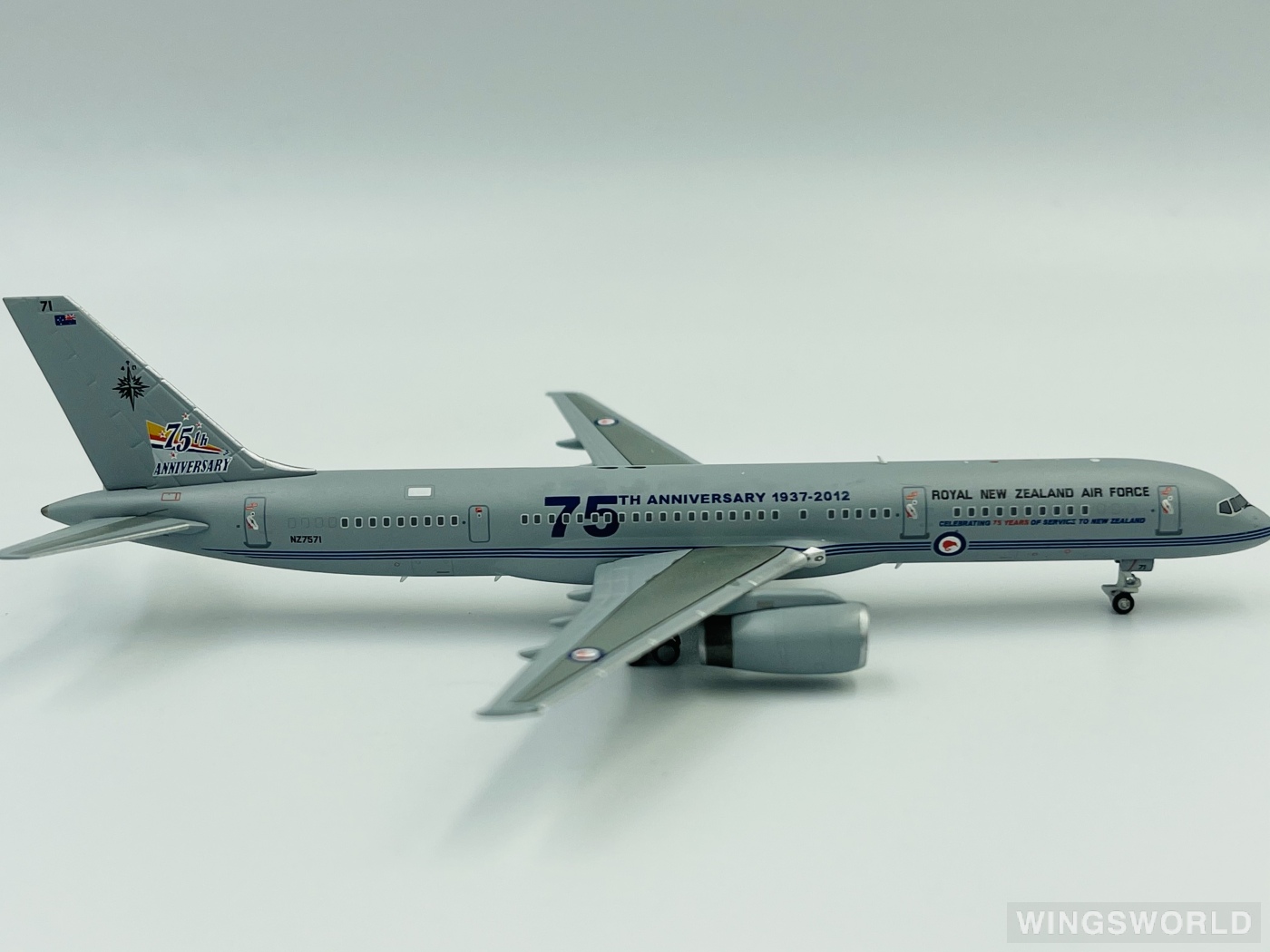 NGmodels 1:400 NG53145 RNZAF 新西兰皇家空军 Boeing 757-200 NZ7571