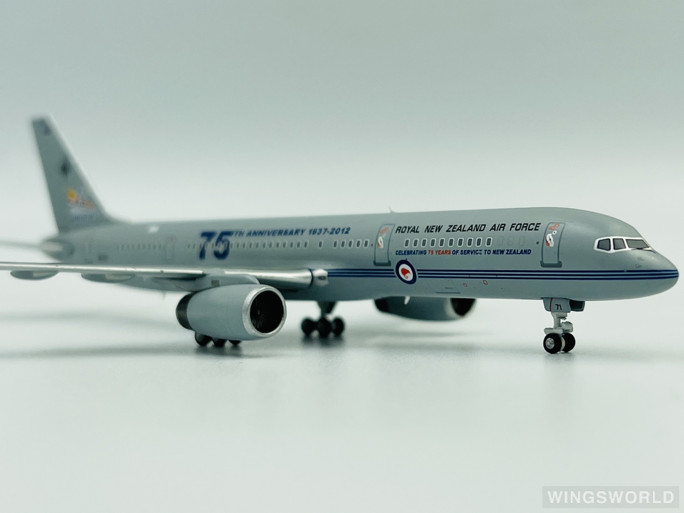 NGmodels 1:400 NG53145 RNZAF 新西兰皇家空军 Boeing 757-200 NZ7571