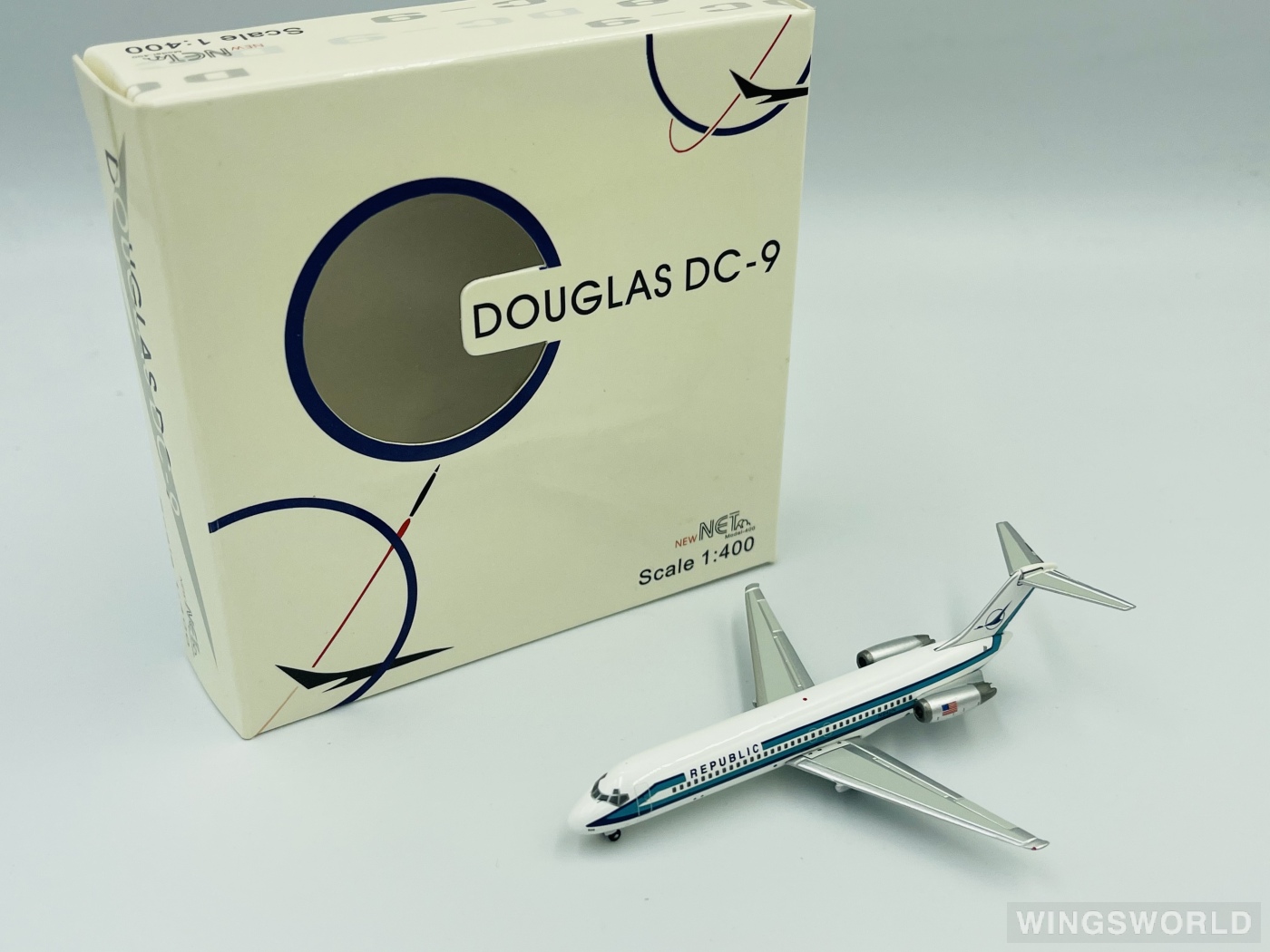 netmodels@ 1:400 16121 Republic Airline 共和航空 McDonnell Douglas DC-9 N942N