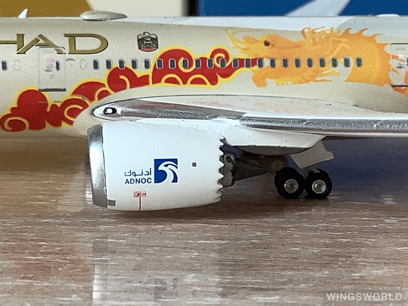 Phoenix 1:400 PH04325 Etihad Airways 阿提哈德航空 Boeing 787-9 A6-BLF