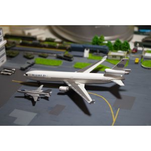 World Airways McDonnell Douglas MD-11 N271WA  55269 Dragon Models 1:400