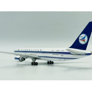 Azerbaijan Airlines 阿塞拜疆航空 Boeing 767-300 4K-AI01  PH10581 Phoenix 1:400