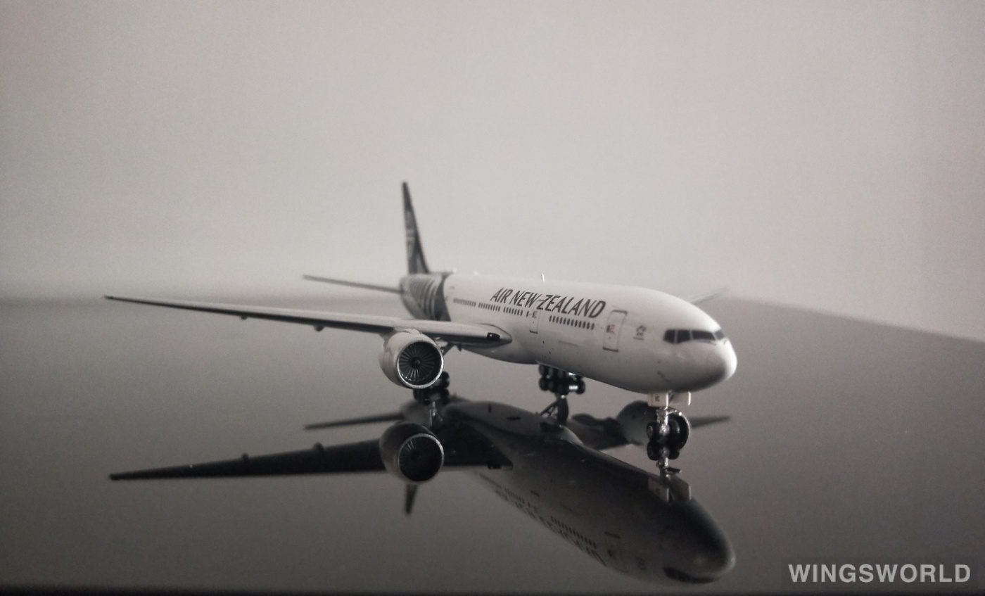 Phoenix 1:400 PH10937 Air New Zealand 新西兰航空 Boeing 777-200 ZK-OKC