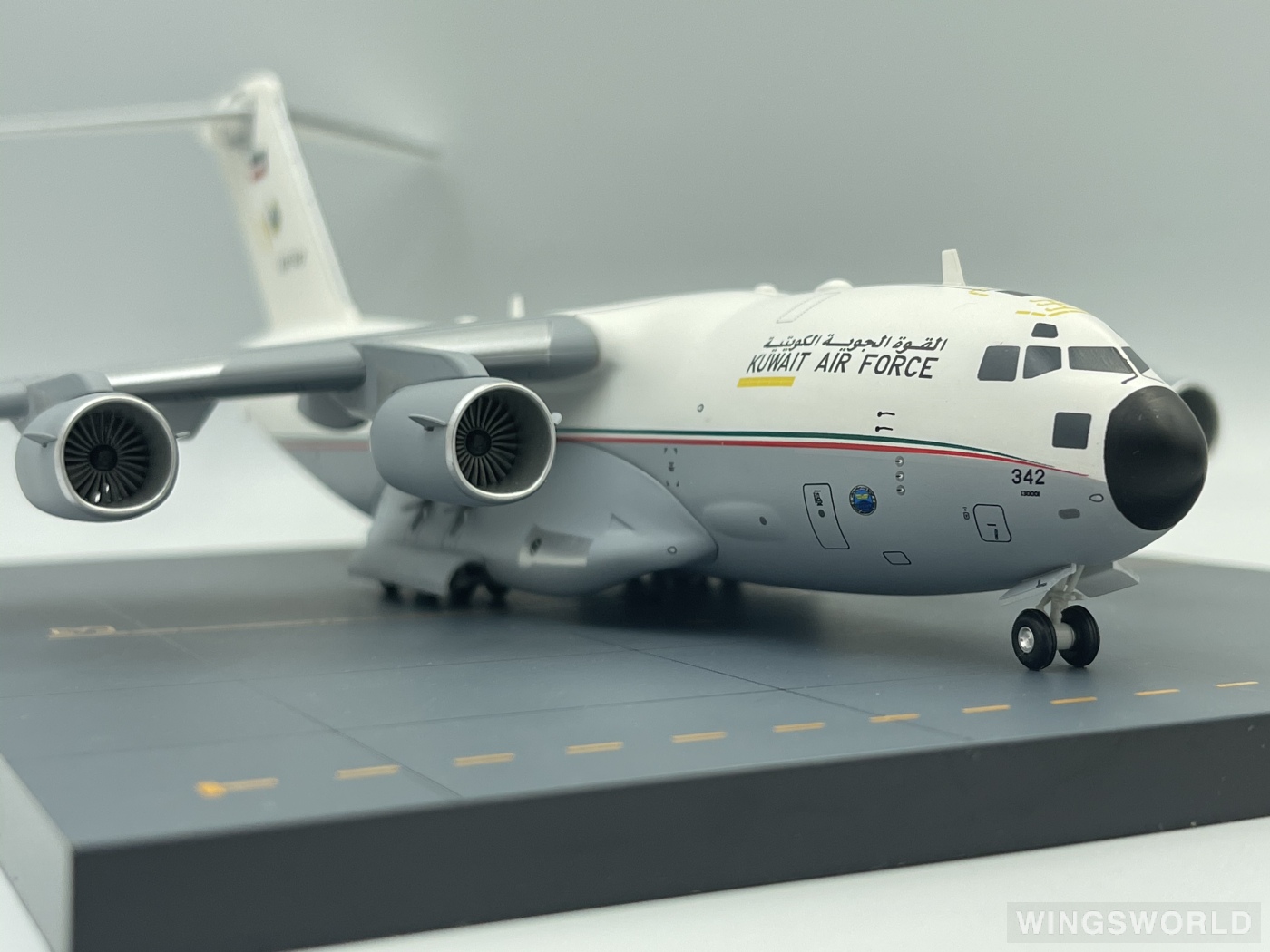 Hogan 1:200 HG5606 Kuwait Air Force 科威特空军 Boeing C-17 KAF 342