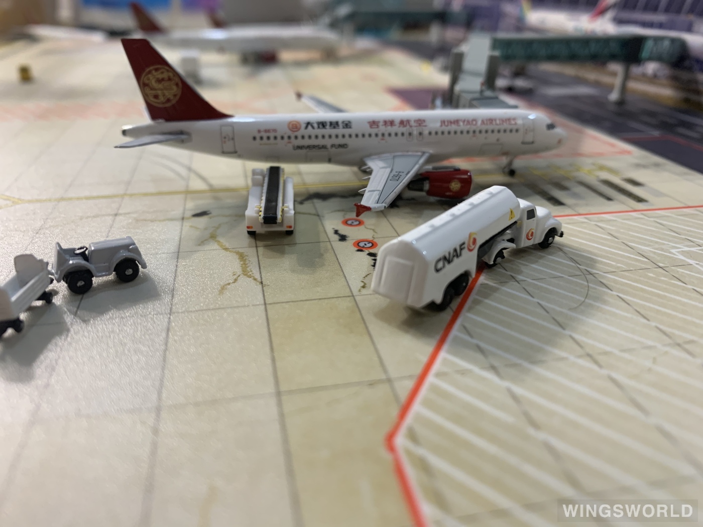 Pandamodel 1:400 PMB6670 Juneyao Airlines 吉祥航空 Airbus A320 B-6670