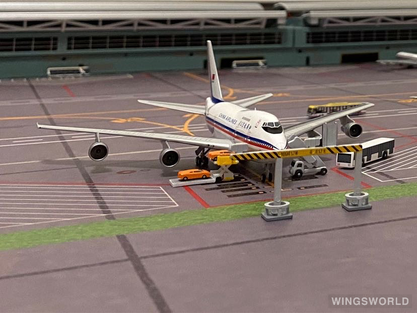 NGmodels 1:400 NG07012 China Airlines 中华航空 Boeing 747SP B-1880