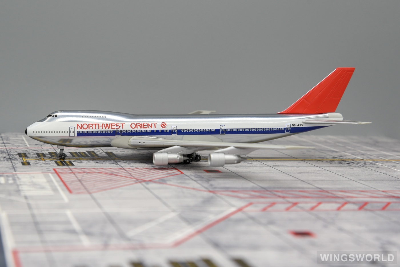 Dragon Models 1:400 55212 Northwest Orient 美国西北东方航空 Boeing 747-200 N624US