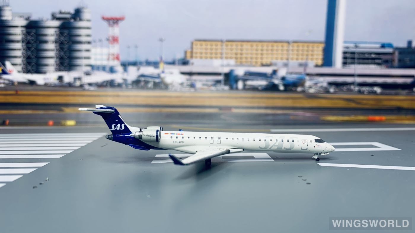 Geminijets 1:400 GJSAS1979 SAS 北欧航空 Bombardier CRJ900 ES-ACG