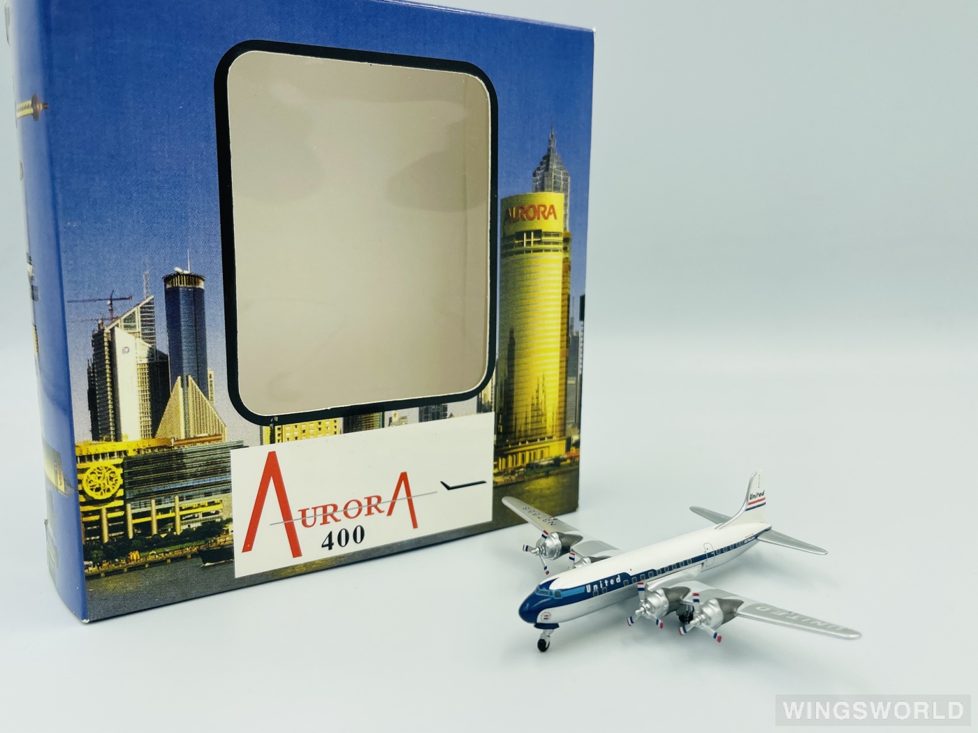 Aurora 1:400 AM013 United Airlines 美国联合航空 Douglas DC-6 N37558
