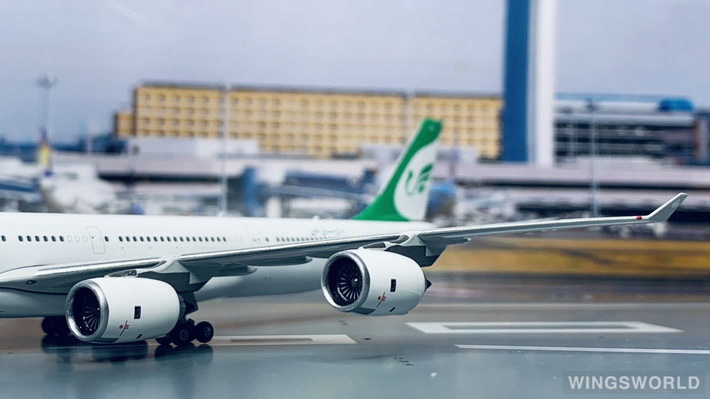 Phoenix 1:400 PH11685 Mahan Air 马汉航空 Airbus A340-600 EP-MMR