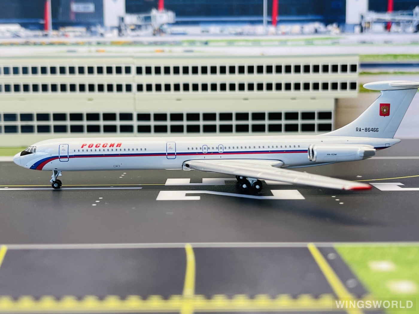 Geminijets 1:400 GJSDM874 Rossiya Special Flight Detachment Ilyushin Il-62 RA-86466