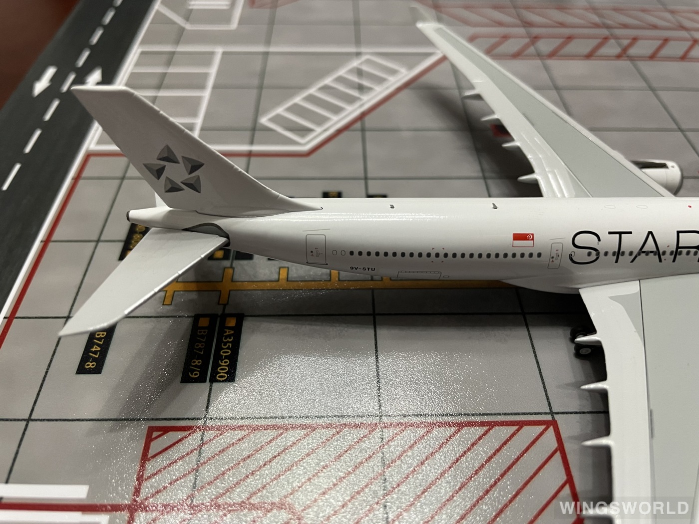 NGmodels 1:400 NG62003 Singapore Airlines 新加坡航空 Airbus A330-300 9V-STU