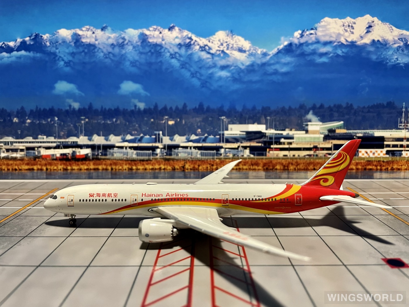 Phoenix 1:400 PH11269 Hainan Airlines 海南航空 Boeing 787-9 B-7880