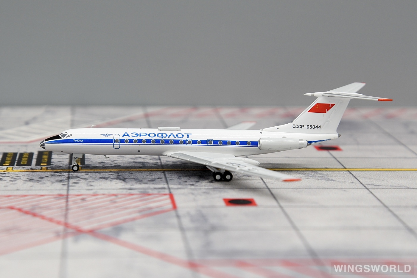 Pandamodel 1:400 PM202108 Aeroflot 俄罗斯航空 Tupolev TU-134 CCCP-65044