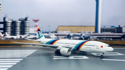 JAS 日本佳速航空 Boeing 777-200 JA008D  PHJA008D Phoenix 1:400