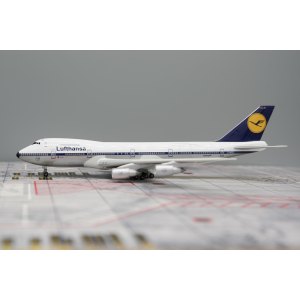 Lufthansa 汉莎航空 Boeing 747-200 D-ABZC 1980s colors. Named 