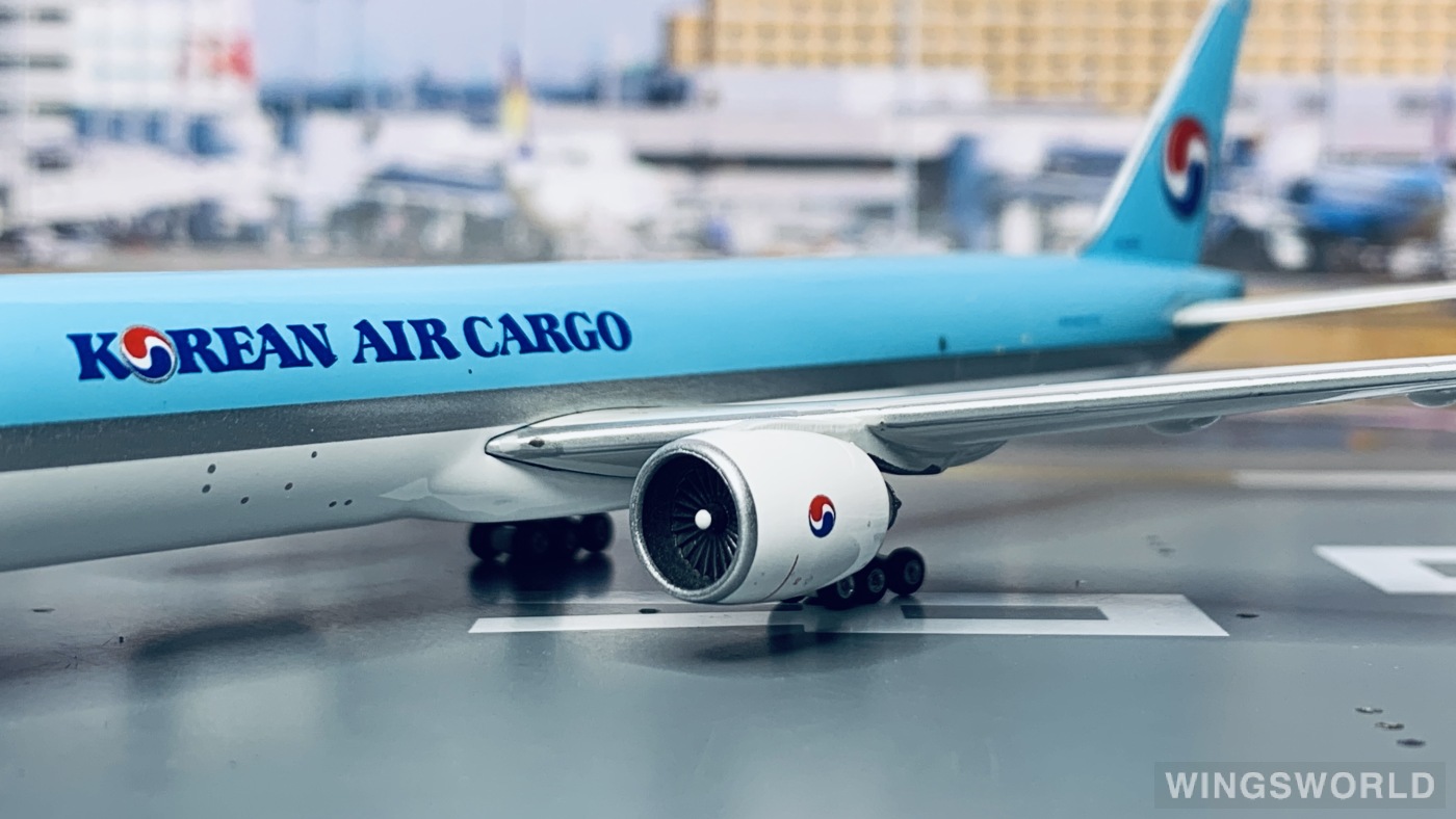 Phoenix 1:400 PH04001 Korean Air 大韩航空 Boeing 777F HL8251