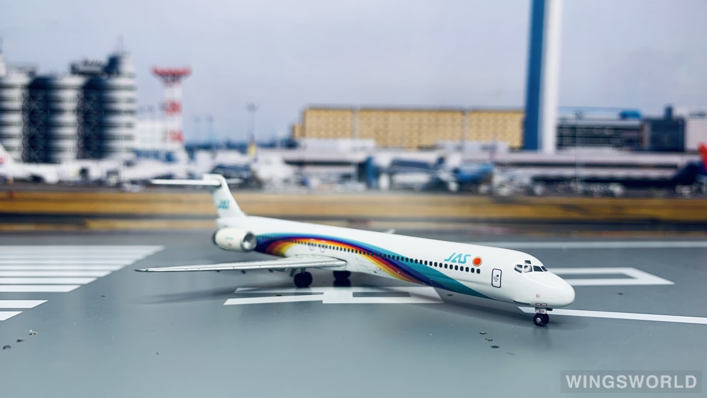 Phoenix 1:400 PH10047 JAS 日本佳速航空 McDonnell Douglas MD-90 JA8070