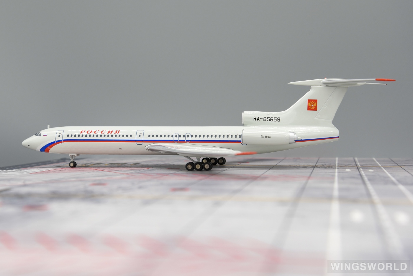 Herpa 1:200 555111 Russian Air Force 俄罗斯空军 Tupolev Tu-154 RA-85659