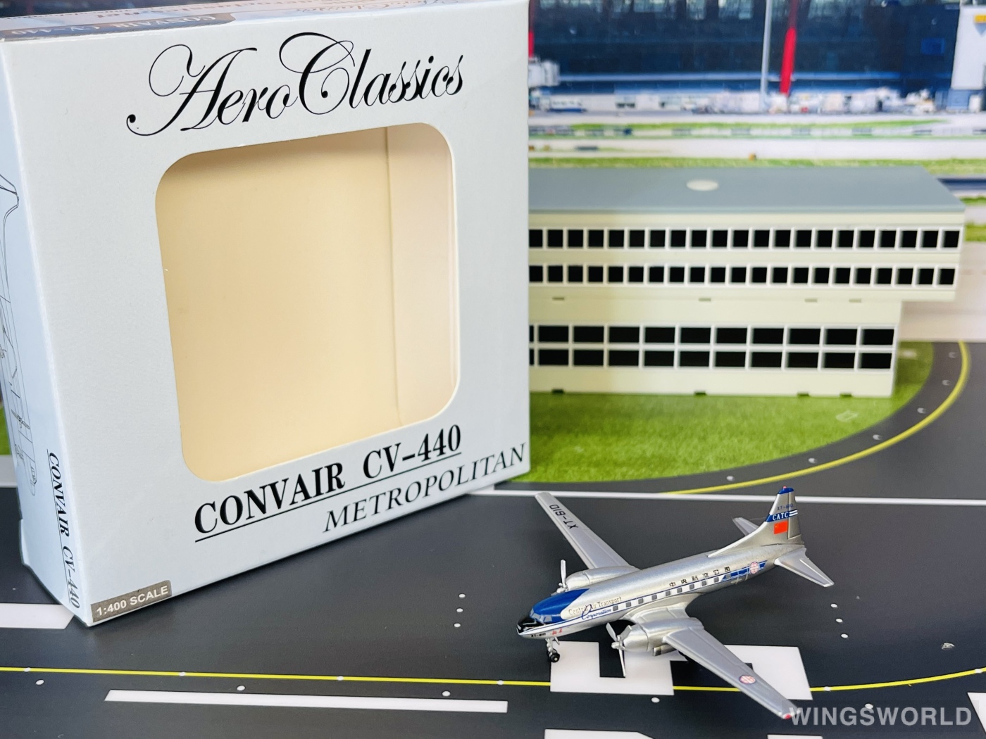 AeroClassics 1:400 ACXT610 CATC 中央航空公司 Convair CV-240 XT-610