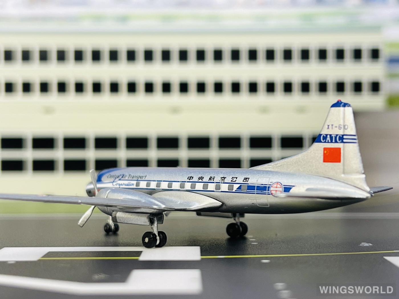 AeroClassics 1:400 ACXT610 CATC 中央航空公司 Convair CV-240 XT-610