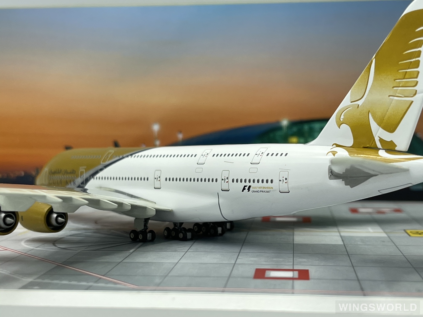 SKY400 1:400 Airbus A380-800 Gulf Air 海湾航空SKY408-005 的照片 