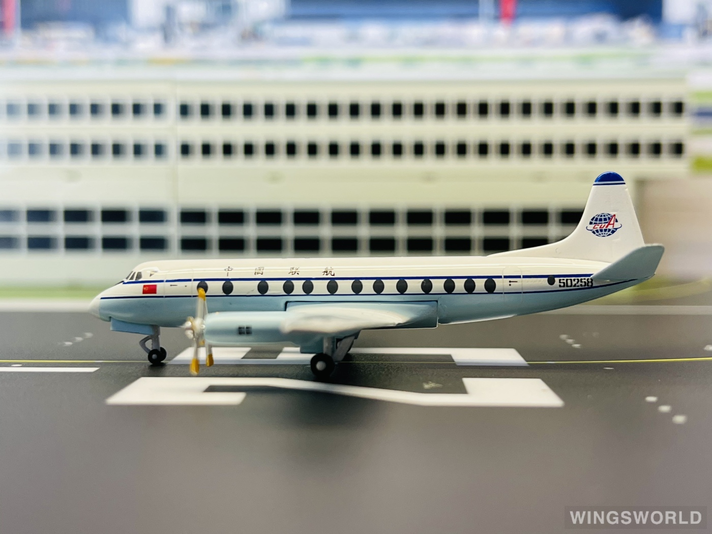 AeroClassics 1:400 AC450258 China United Airlines 中国联合航空 Vickers Viscount 50258