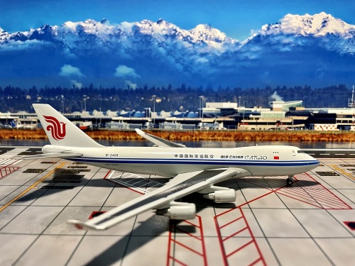 XX4447 Air China 中国国际航空 Boeing 747-400F B-2409 货机 JC Wings 1:400 -飞机模型世界