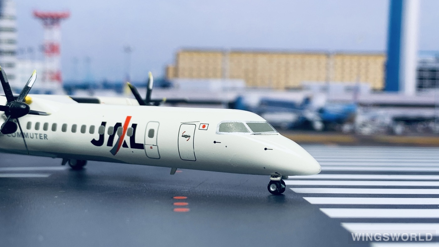 Hogan 1:200 HGJA843C Japan Airlines 日本航空 Bombardier Dash 8-400 JA843C