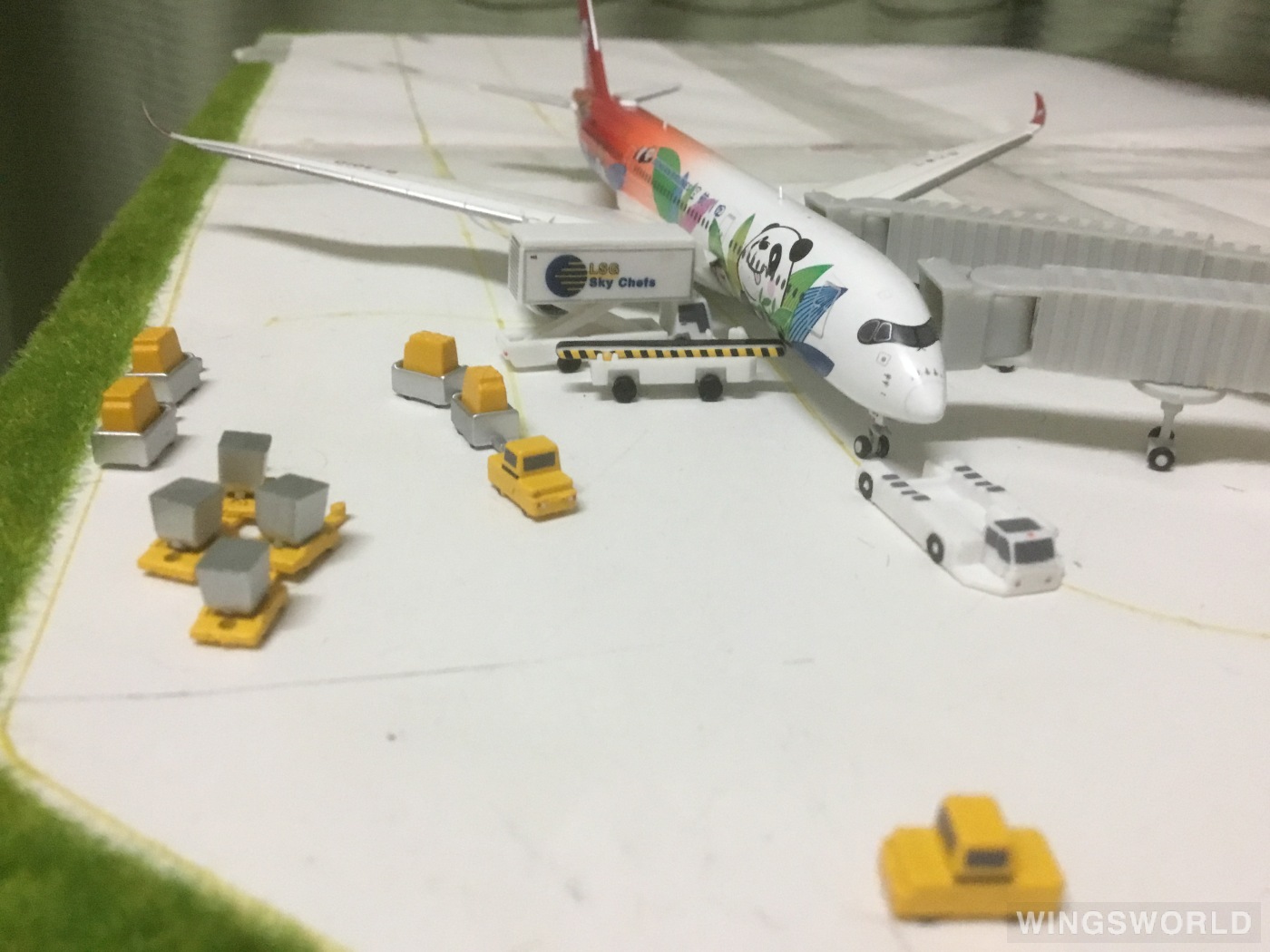 JC Wings 1:400 KD4101A Sichuan Airlines 四川航空 Airbus A350-900 B-301D