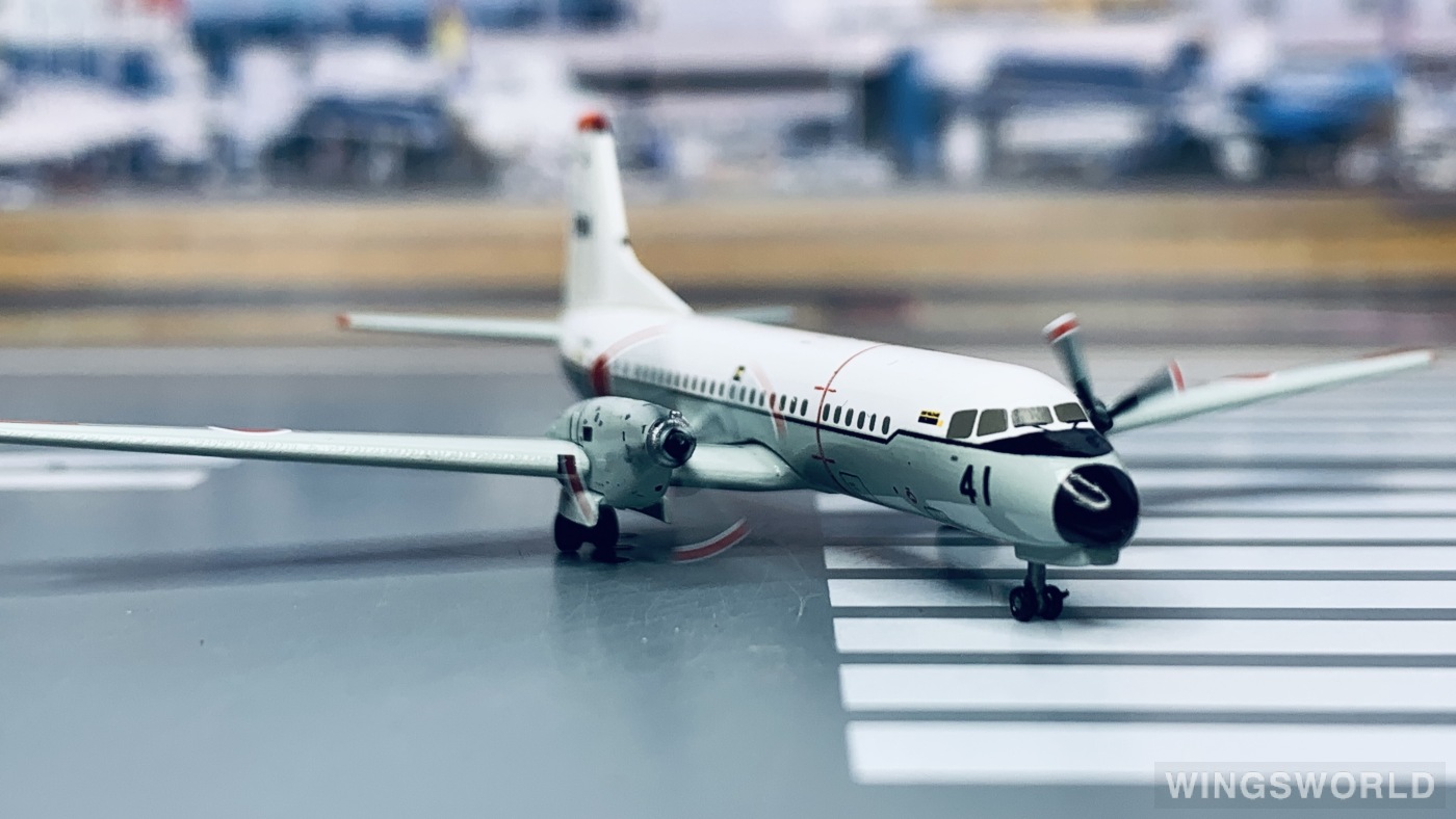 Hogan 1:400 YSS41102 JMSDF 日本海上自卫队 NAMC YS-11 9041