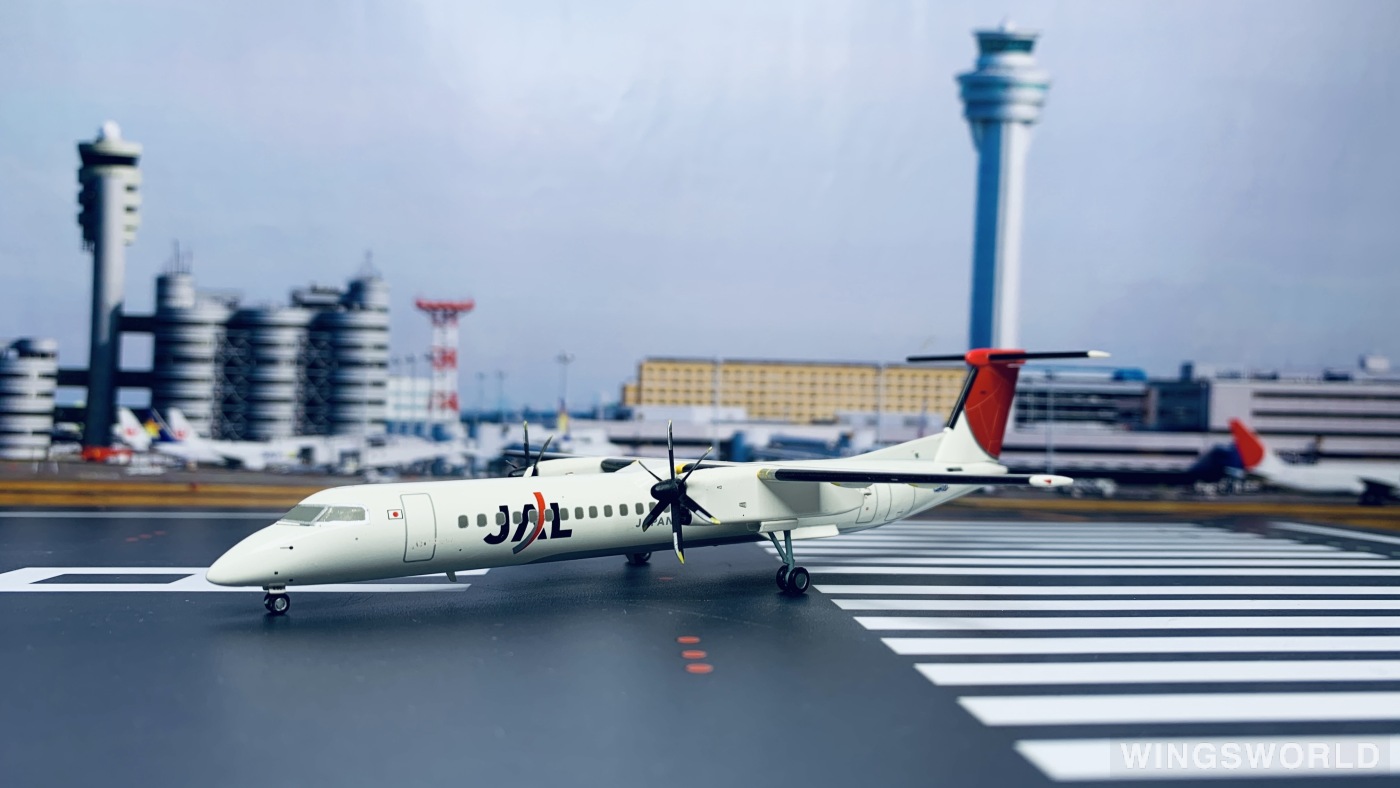 Hogan 1:200 HGJA843C Japan Airlines 日本航空 Bombardier Dash 8-400 JA843C