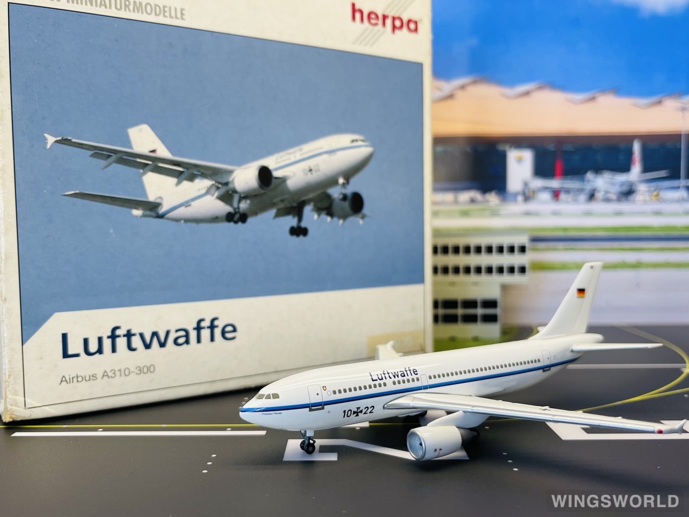 Herpa 1:400 560726 Luftwaffe 德国空军 Airbus A310-300 10+22