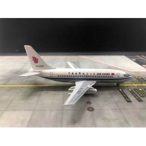 Air China 中国国际航空 Boeing 737-200 B-2507 1990s colors.  ACB2507 AeroClassics 1:400