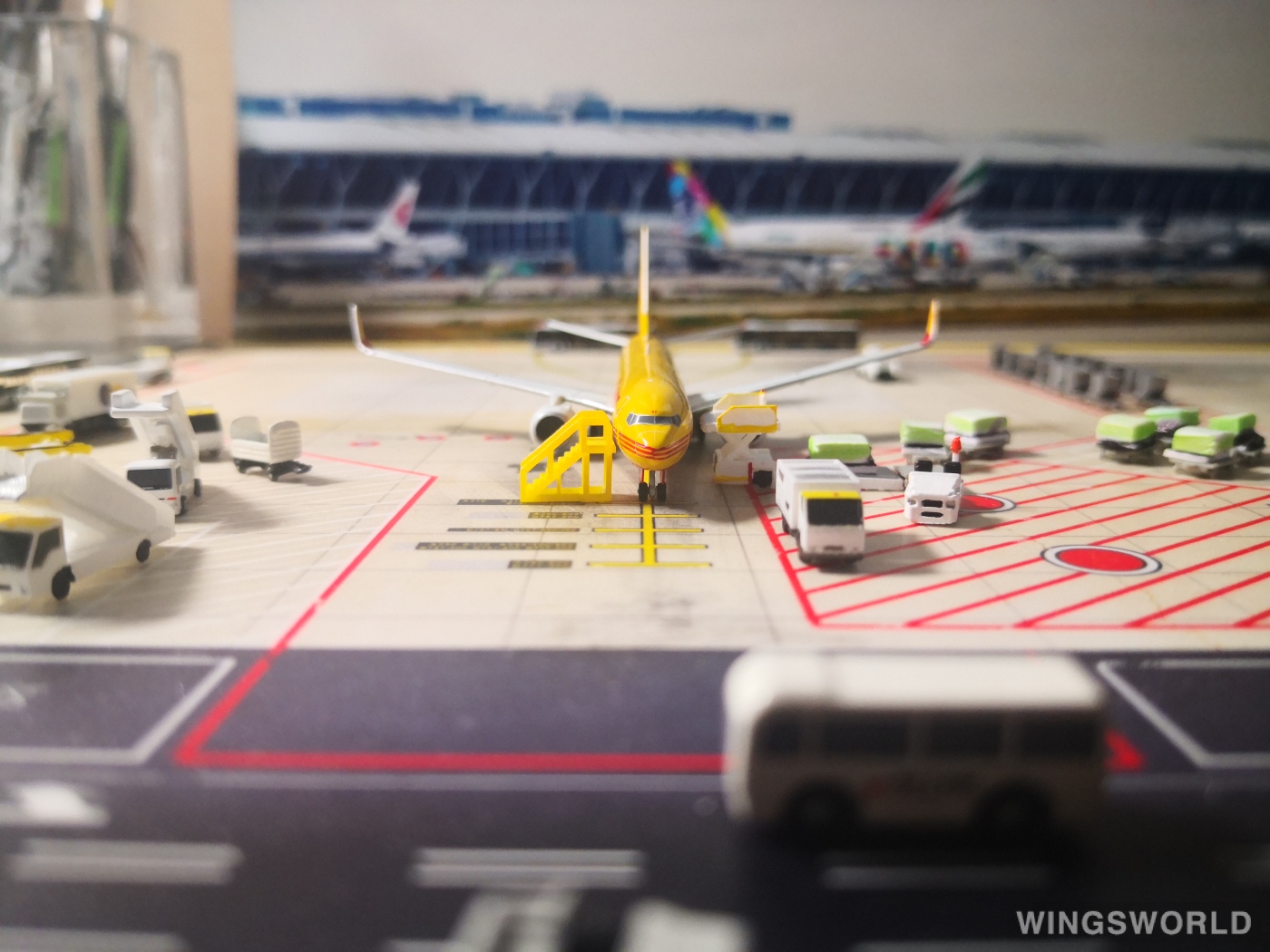 Geminijets 1:400 GJDHL1948 DHL 敦豪 Boeing 737-800 N737KT