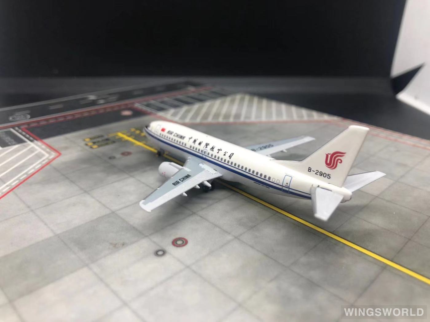 AeroClassics 1:400 Boeing 737-300 Air China 中国国际航空 ACB2905 B-2905 的照片 ...