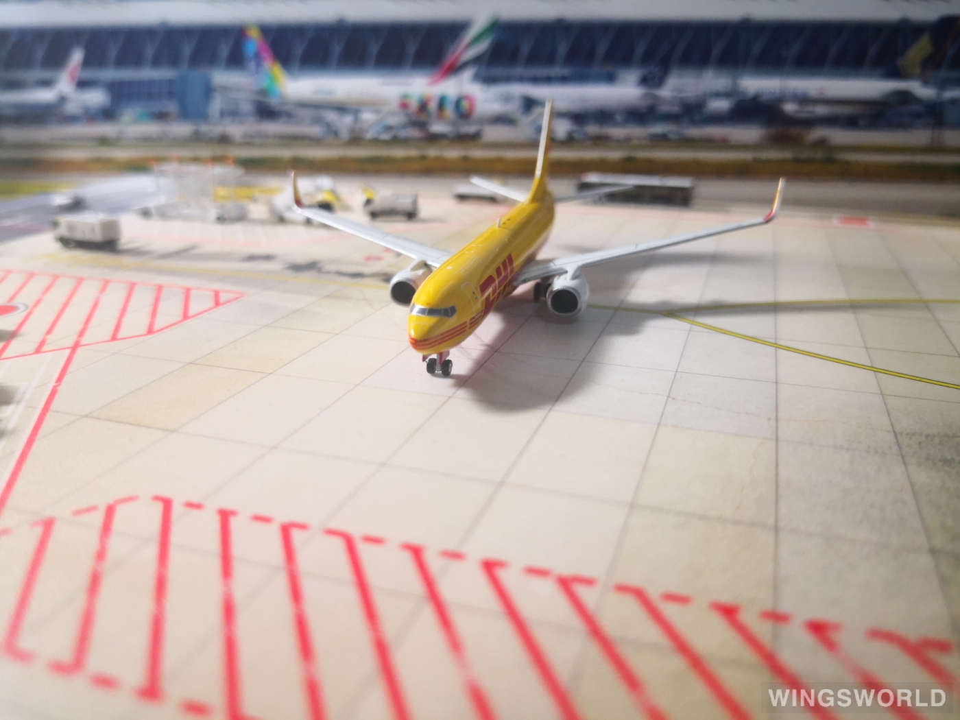Geminijets 1:400 GJDHL1948 DHL 敦豪 Boeing 737-800 N737KT