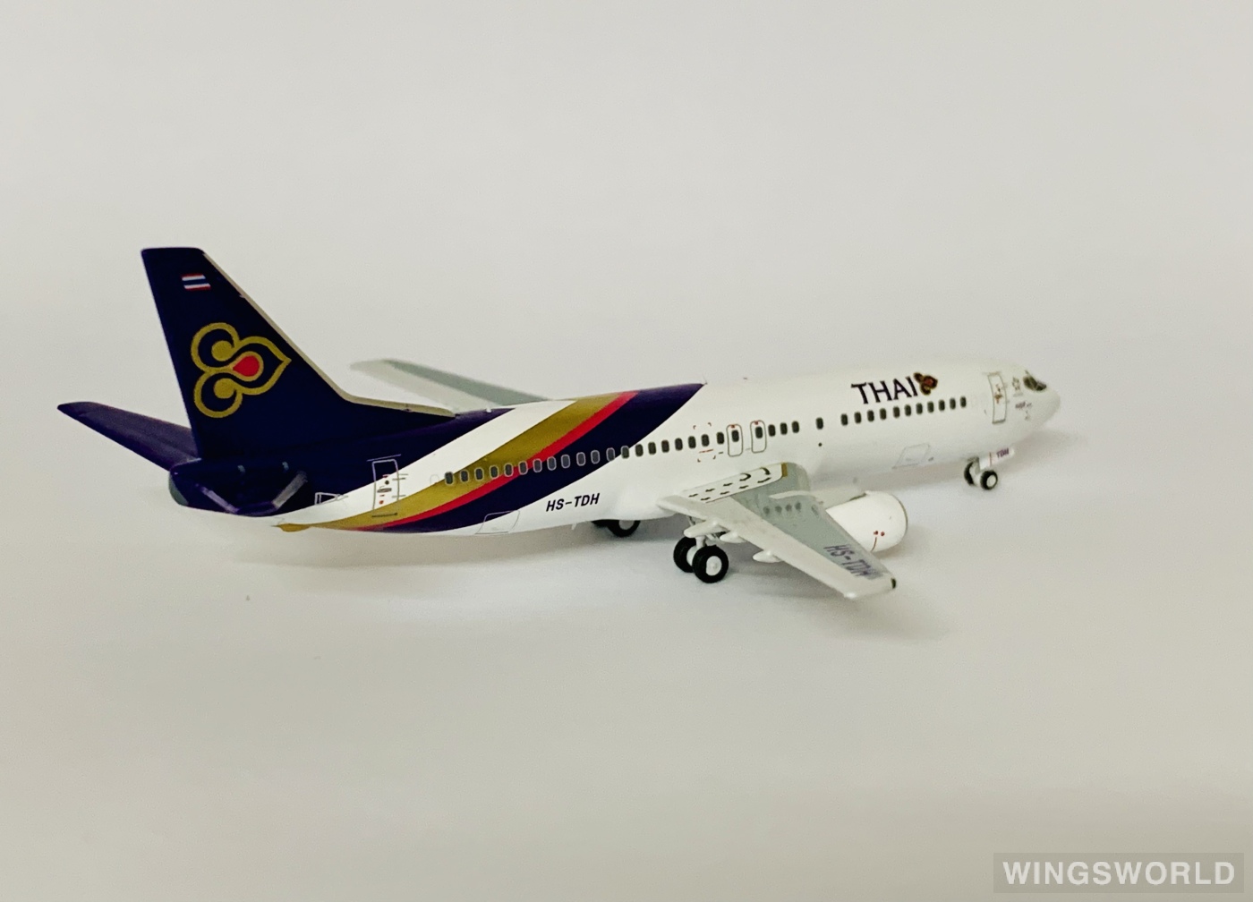 Flight Miniatures 1:400 M4TG734A Thai Airways 泰国国际航空 Boeing 737-400 HS-TDH