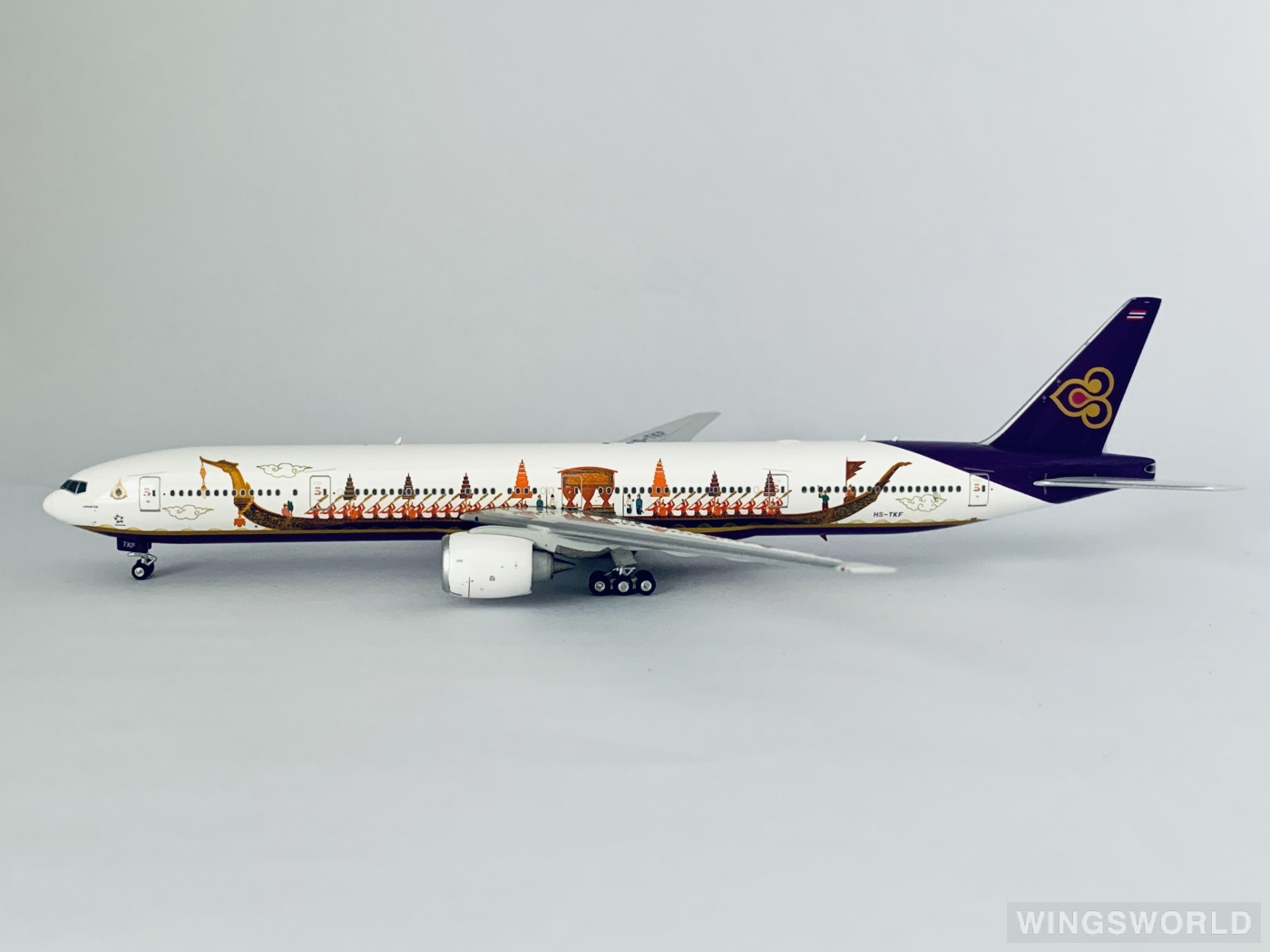 Phoenix 1:400 PH11573 Thai Airways 泰国国际航空 Boeing 777-300 HS-TKF