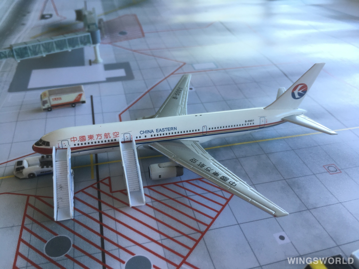 JC Wings 1:400 JC4078 China Eastern 中国东方航空 Boeing 767-300 B-5001